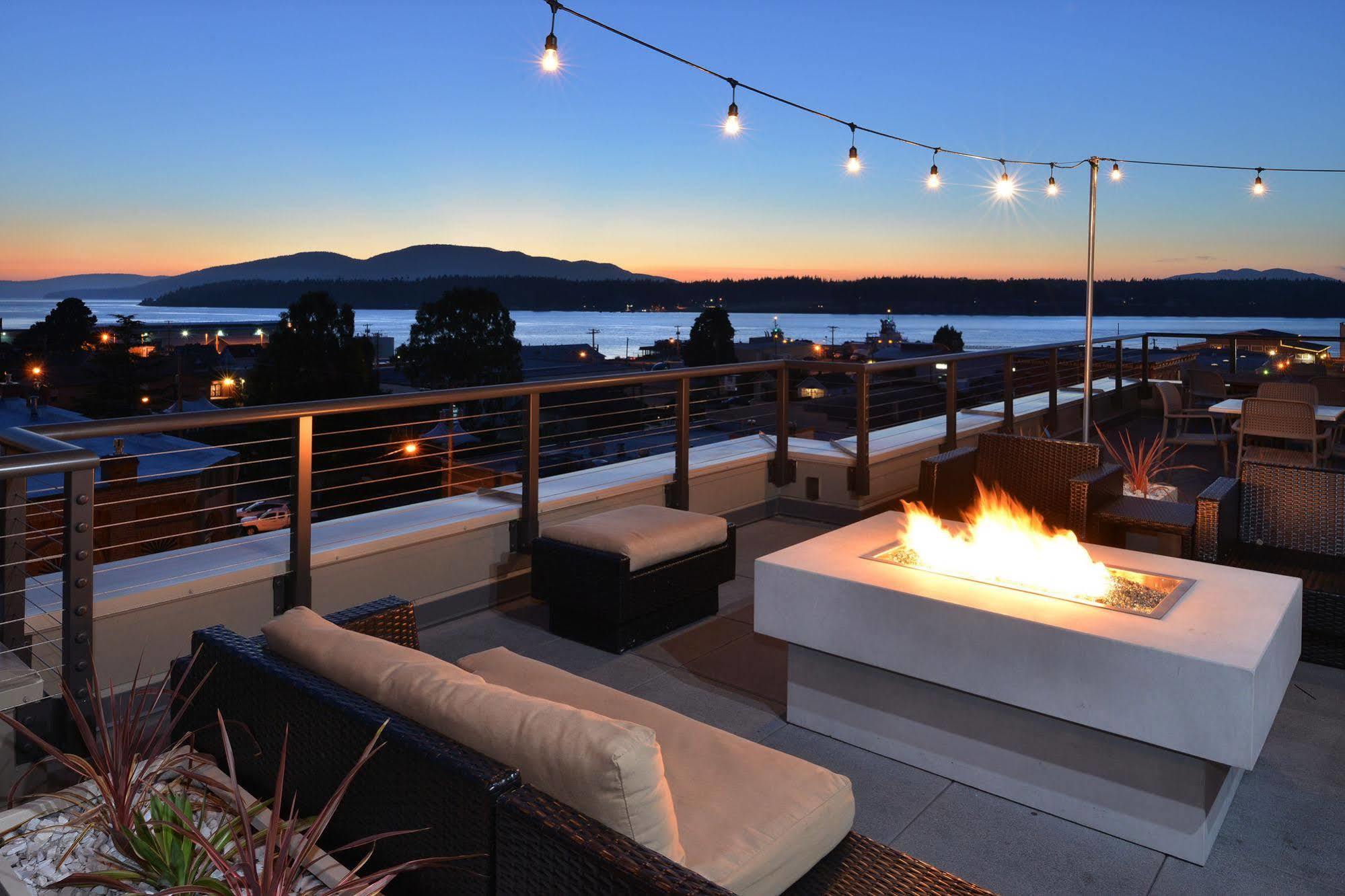 Majestic Inn And Spa Anacortes Bagian luar foto